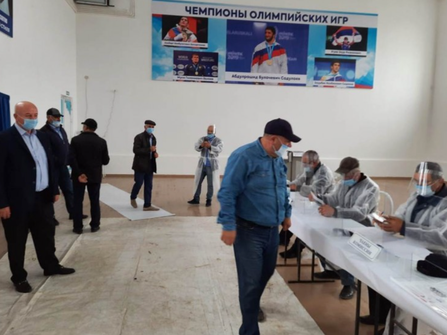 Жители самого высокогорного села Европы проголосовали на выборах в Госдуму РФ и Народное Собрание РД
