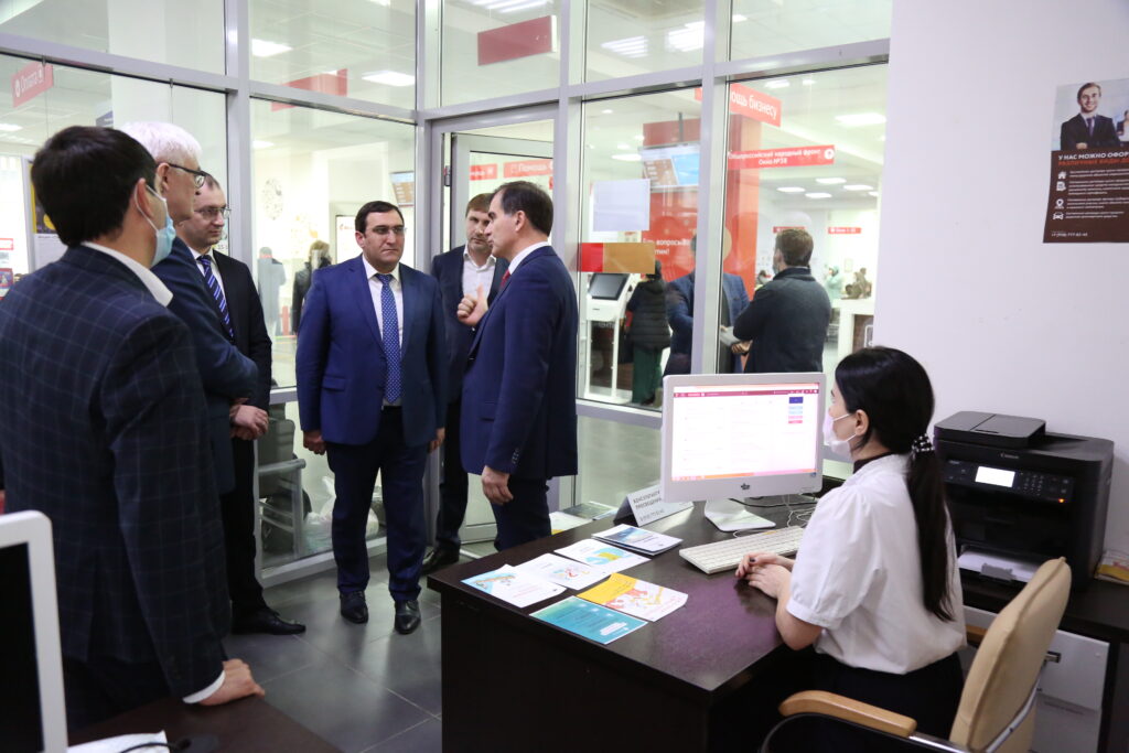 В МФЦ Дагестана открыли пункты финансового консультирования