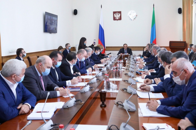 Под руководством Сергея Меликова обсудили стратегическое развитие АПК Дагестана