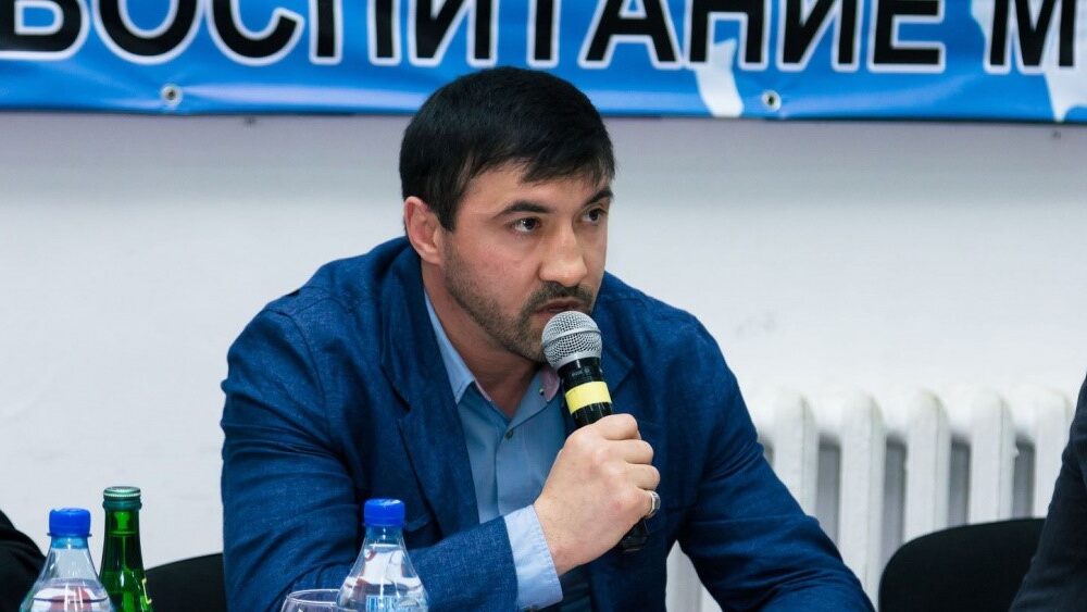 Гайдарбек Гайдарбеков осудил инцидент с избиением человека в московском метро