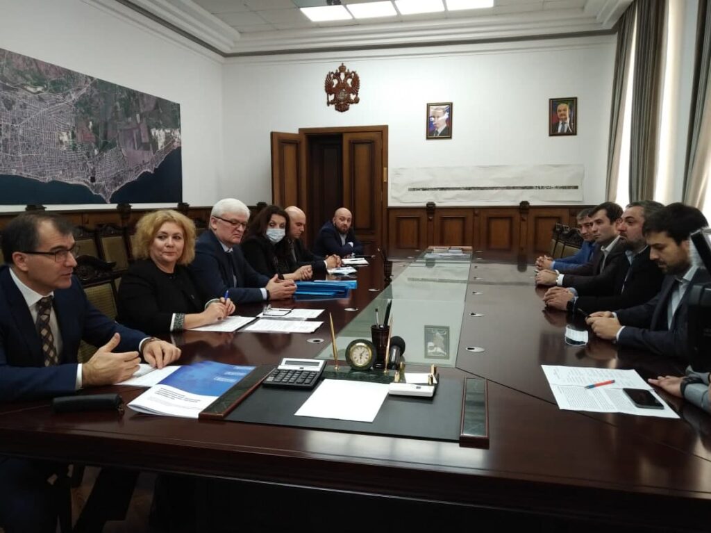 Дербент расширяет возможности и сферы безналичной оплаты