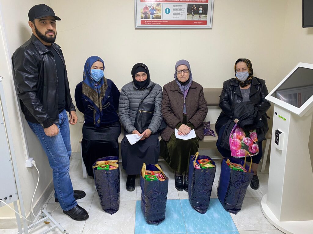 В Казбековском районе проводится акция «Сделай прививку – получи продуктовый набор»