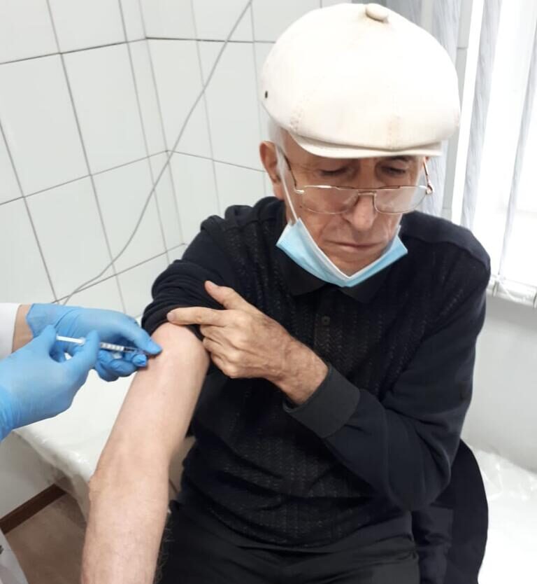 В Новолакском районе с введением последних ограничений увеличивается рост числа вакцинируемых