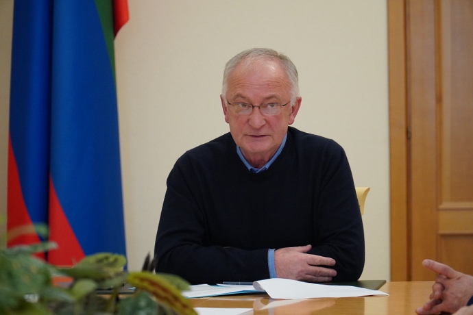 В Правительстве РД обсудили меры по урегулированию задолженности за аренду газовых сетей перед республикой