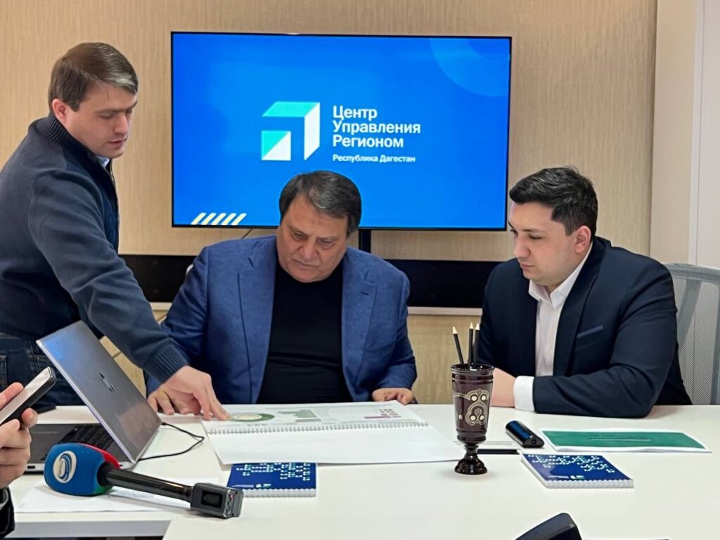 Сайгидпаша Умаханов: «При обсуждении проблем нашей республики в Госдуме будем использовать справки ЦУР Дагестана»