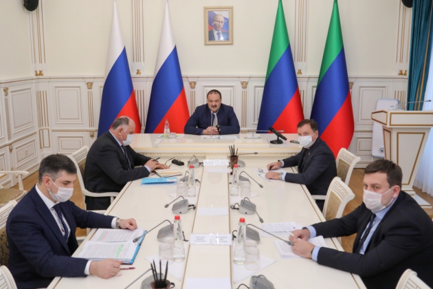 Под руководством Сергея Меликова обсуждены вопросы догазификации Дагестана