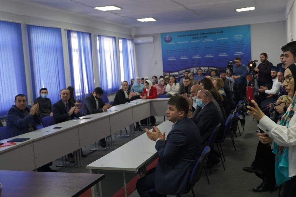 Центр электронного обучения и дистанционных образовательных технологий открыли в ДГИ