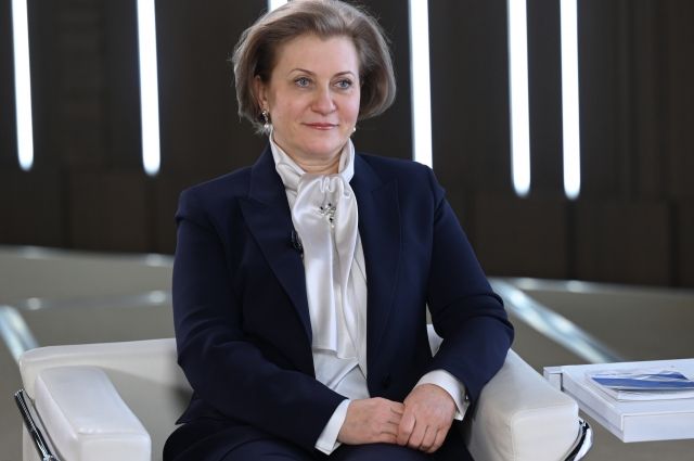 Анна Попова объяснила отмену карантина для контактировавших с больными COVID-19