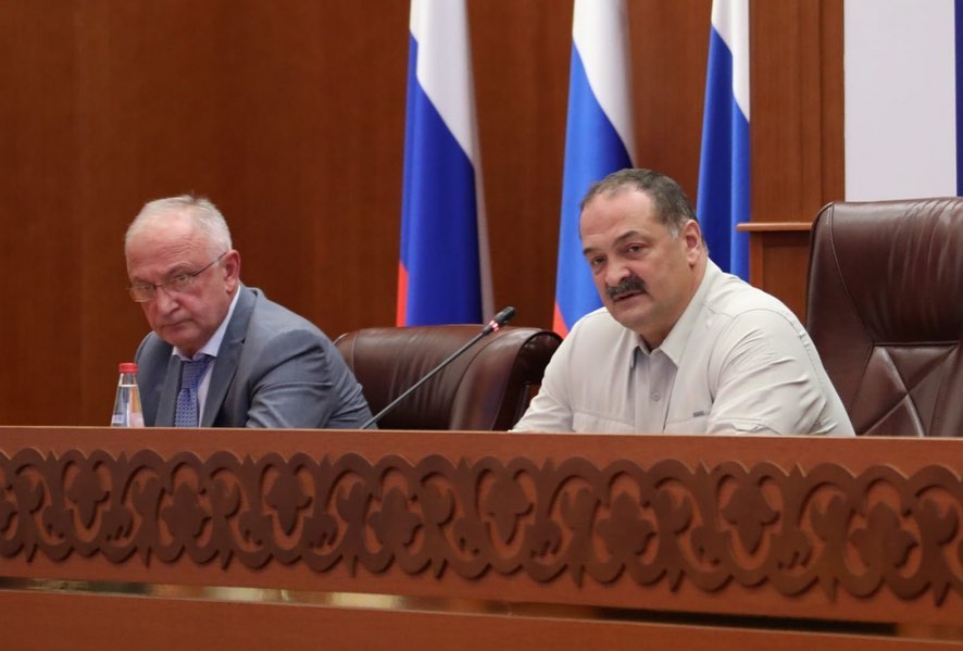 Сергей Меликов принял отставку Председателя Правительства РД