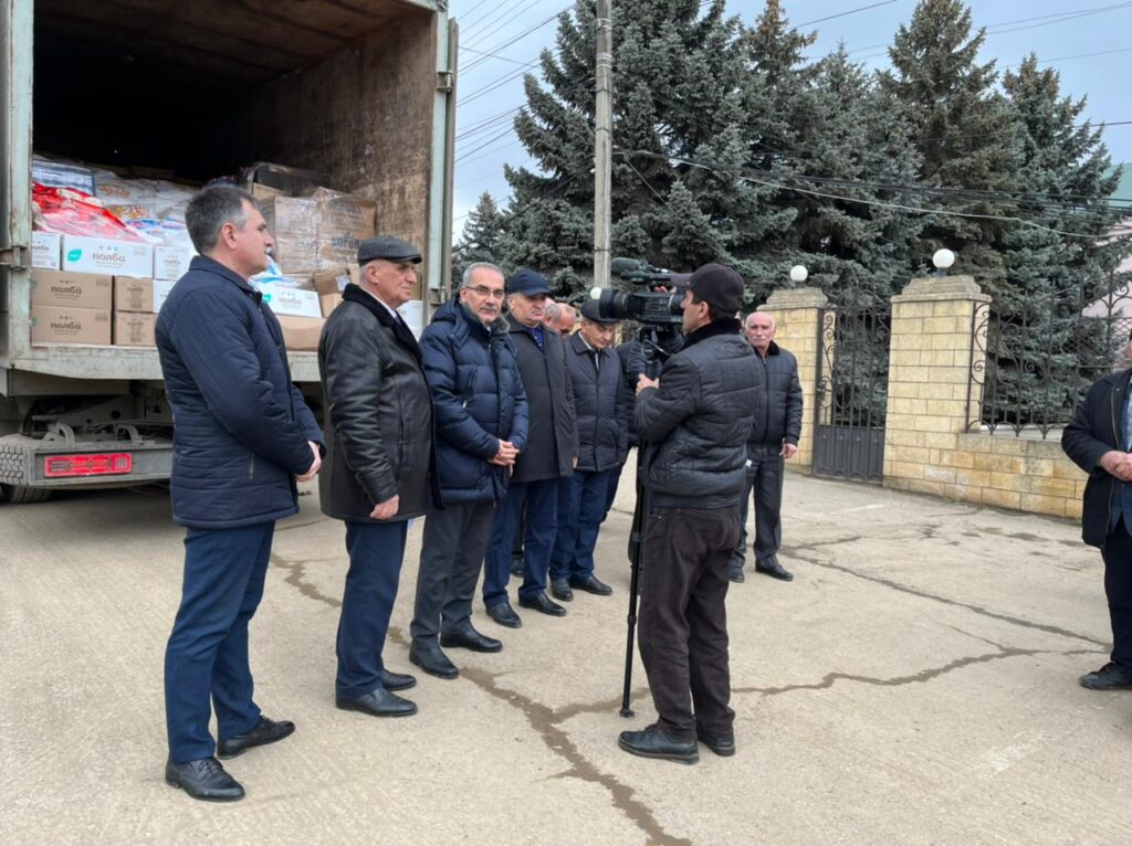 Сулейман-Стальский район направил первую партию гуманитарной помощи беженцам из Украины
