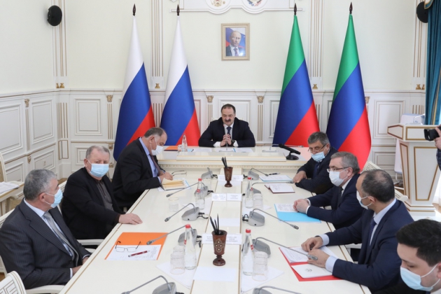 Глава Дагестана призвал пресекать хищения энергоресурсов