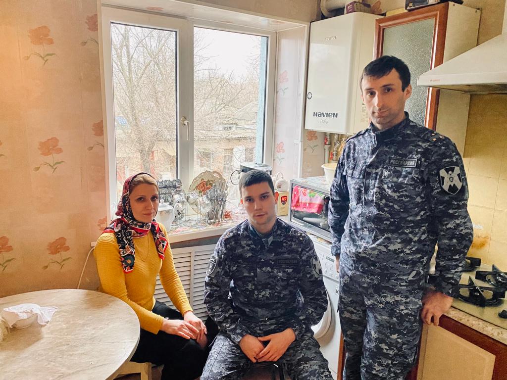 Росгвардейцы Дагестана направили гуманитарную помощь жителям Донбасса
