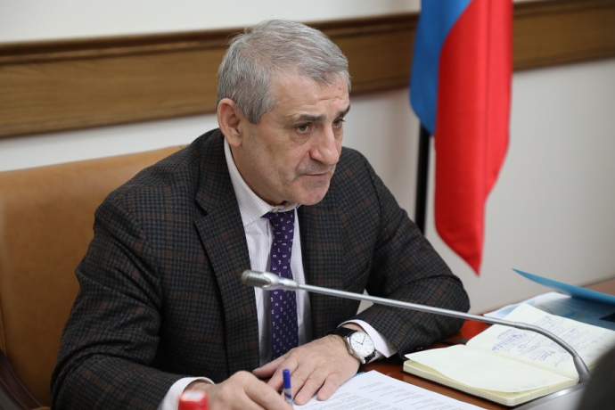 Правительство Дагестана прорабатывает меры по предотвращению проблем в сфере логистики грузоперевозок