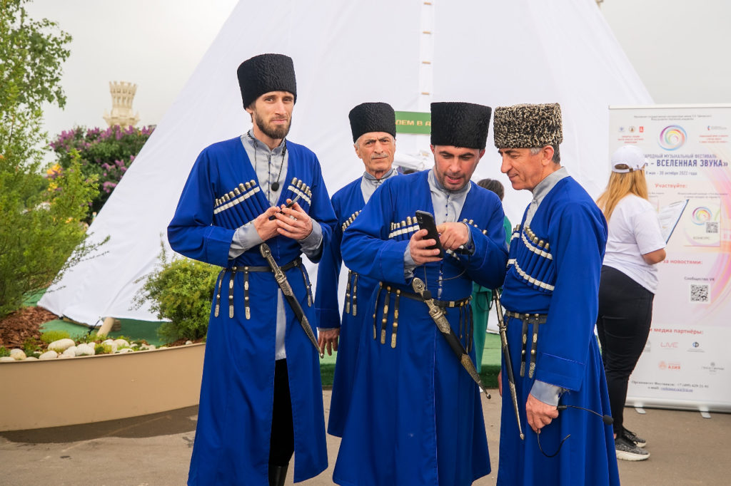 Гости фестиваля «Подрожник» выбирают Дагестан