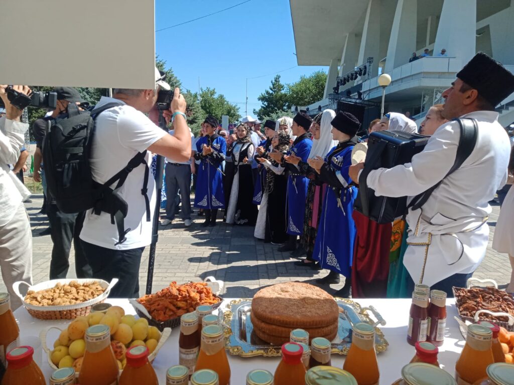В Махачкале демонстрируют разнообразие возделываемых сортов абрикоса