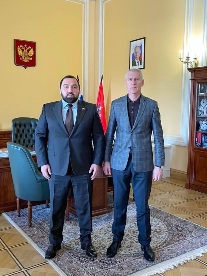 Министр спорта РФ Олег Матыцин и депутат Государственной Думы ФС РФ Султан Хамзаев обсудили вопросы развития спорта в Дагестане