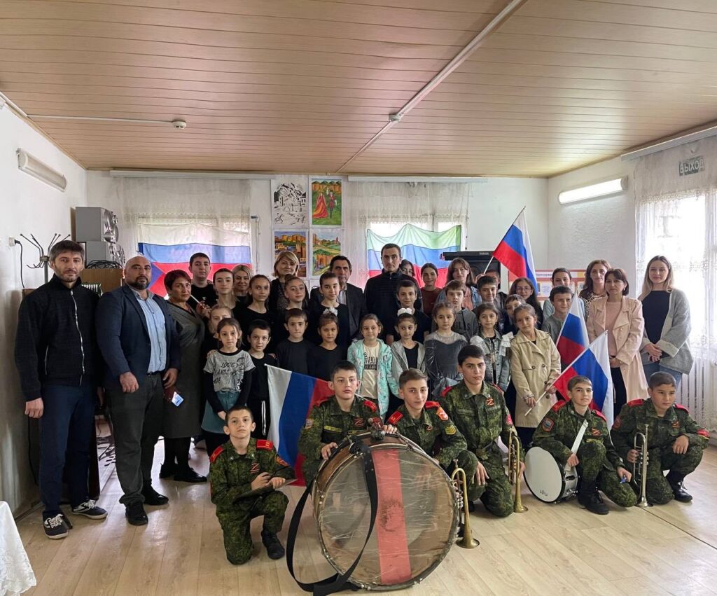 Встреча с участником специальной военной операции прошла в Дербенте