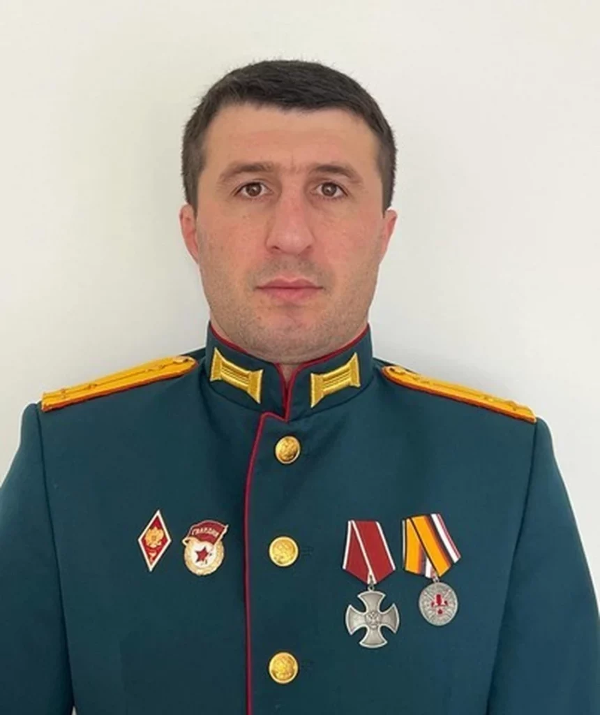 Врача-хирурга из Дагестана Султана Магомедрасуловича наградили «Орденом Мужества» за участие в спецоперации