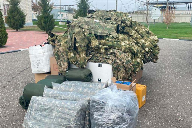 Очередная партия дополнительной экипировки передана дагестанским военнослужащим по поручению Сергея Меликова