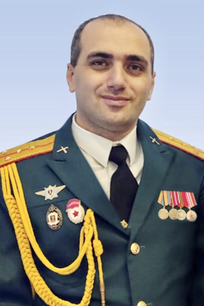 Vətən sizinlə fəxr edir