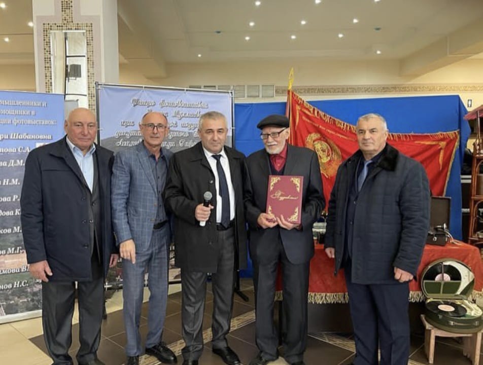 Sərgi keçirildi
