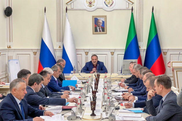 Под руководством Сергея Меликова обсудили вопросы увеличения доходной части консолидированного бюджета РД
