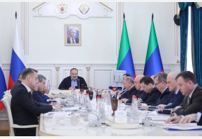 Сергей Меликов провел совещание по решению проблем в сфере электро-, газо- и водоснабжения