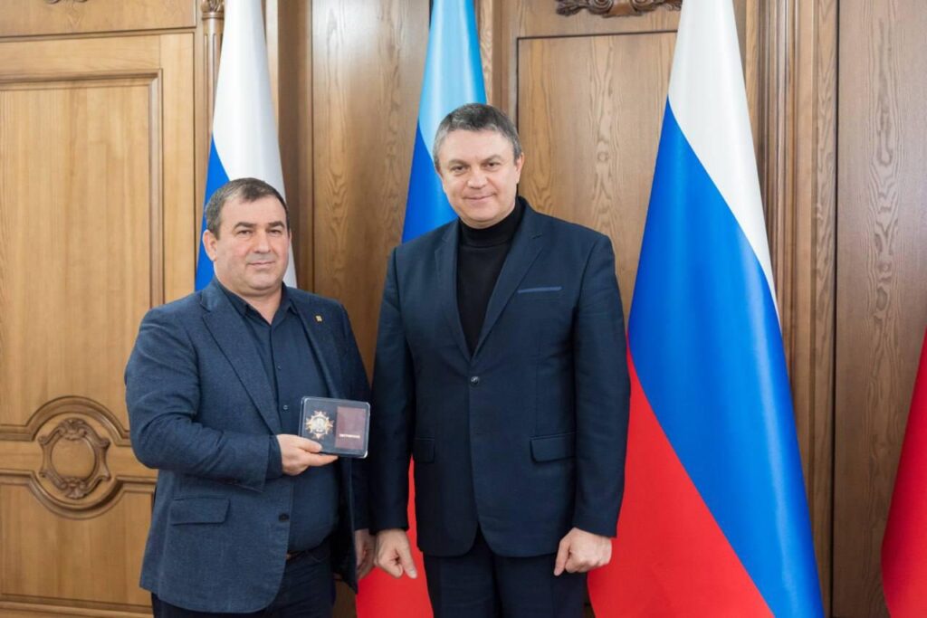 Дагестанцы награждены высшей государственной наградой ЛНР