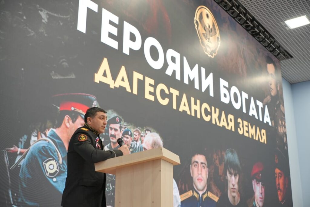 В Махачкале прошла акция «Героями богата дагестанская земля»