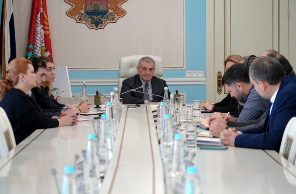 Ризван Газимагомедов встретился с руководителями благотворительных фондов Республики Дагестан