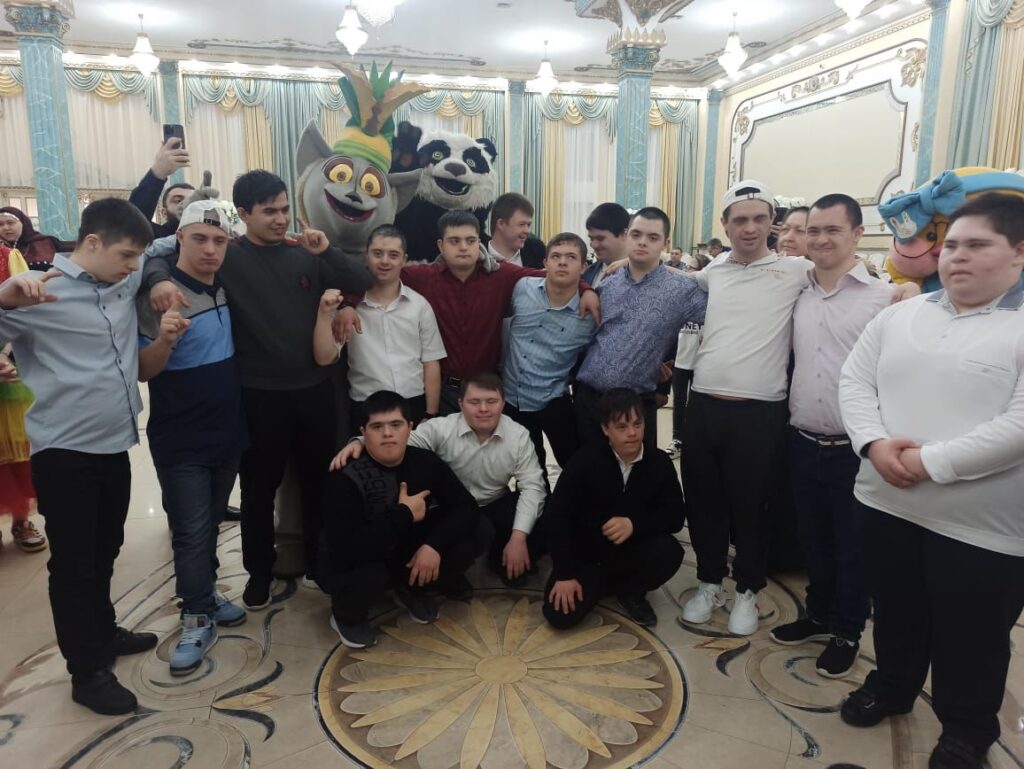 В Махачкале прошел праздник для «солнечных» детей