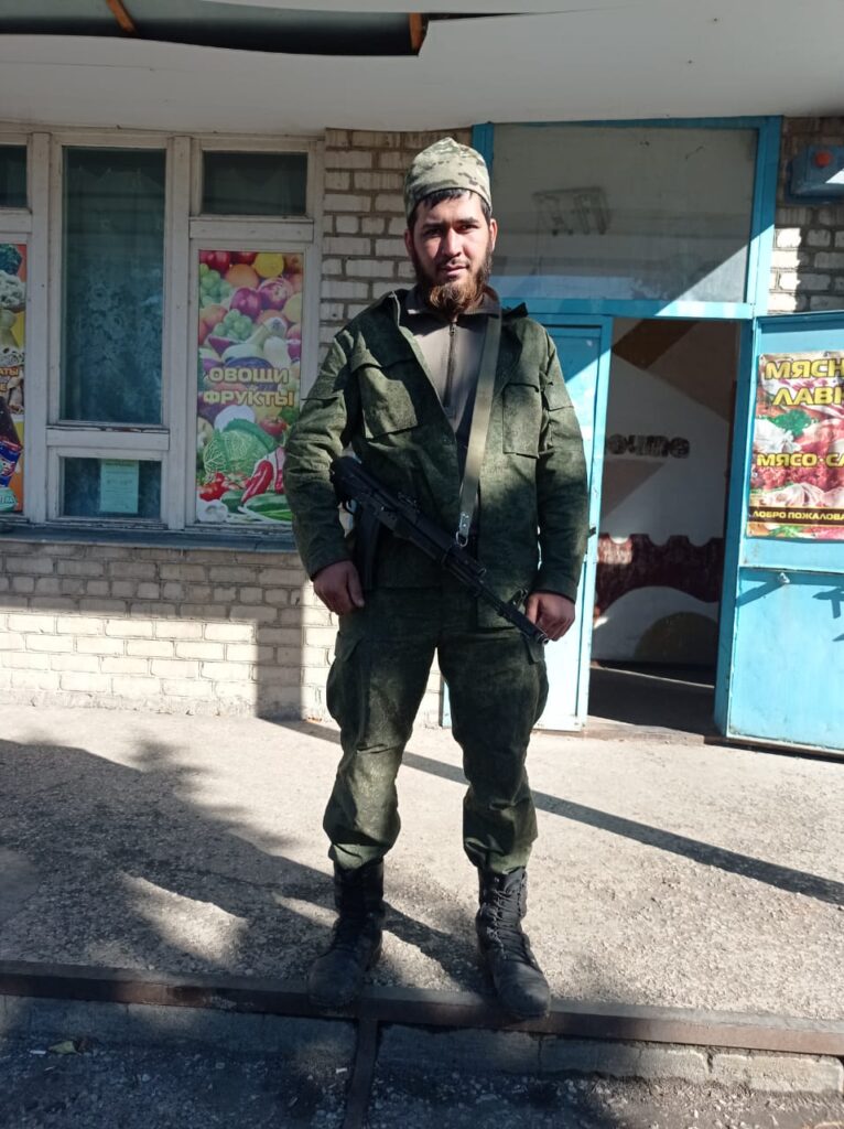 Доброволец Байрамали Абидуллаев: «Мама, у меня все хорошо, ты не переживай»
