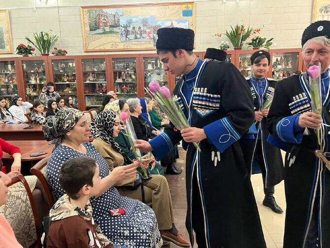 Концерт для мам и жен мобилизованных прошёл в Кизляре
