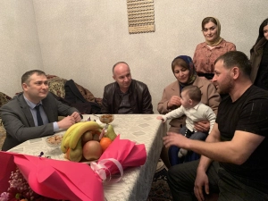 Мурад Казиев поздравил жен и матерей участников СВО с наступающим 8 марта