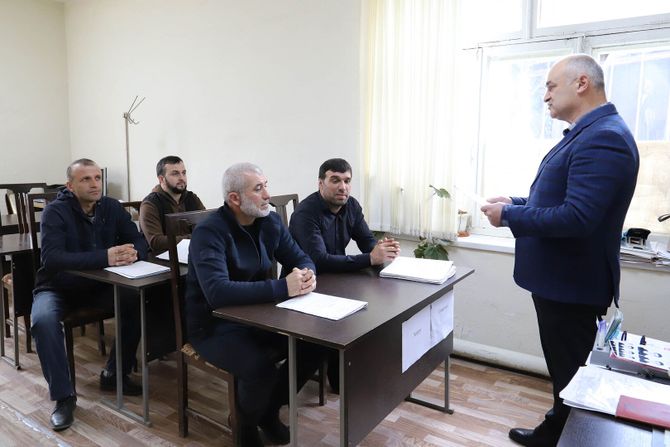 В военкомате Табасаранского района состоялась встреча с желающими служить по контракту