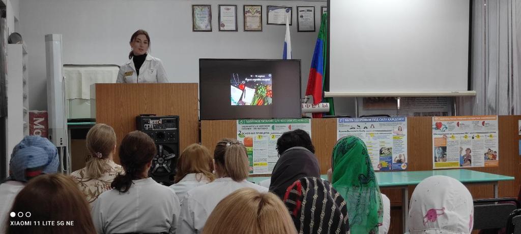 Специалисты Республиканского центра общественного здоровья обучили методике подсчета калорий
