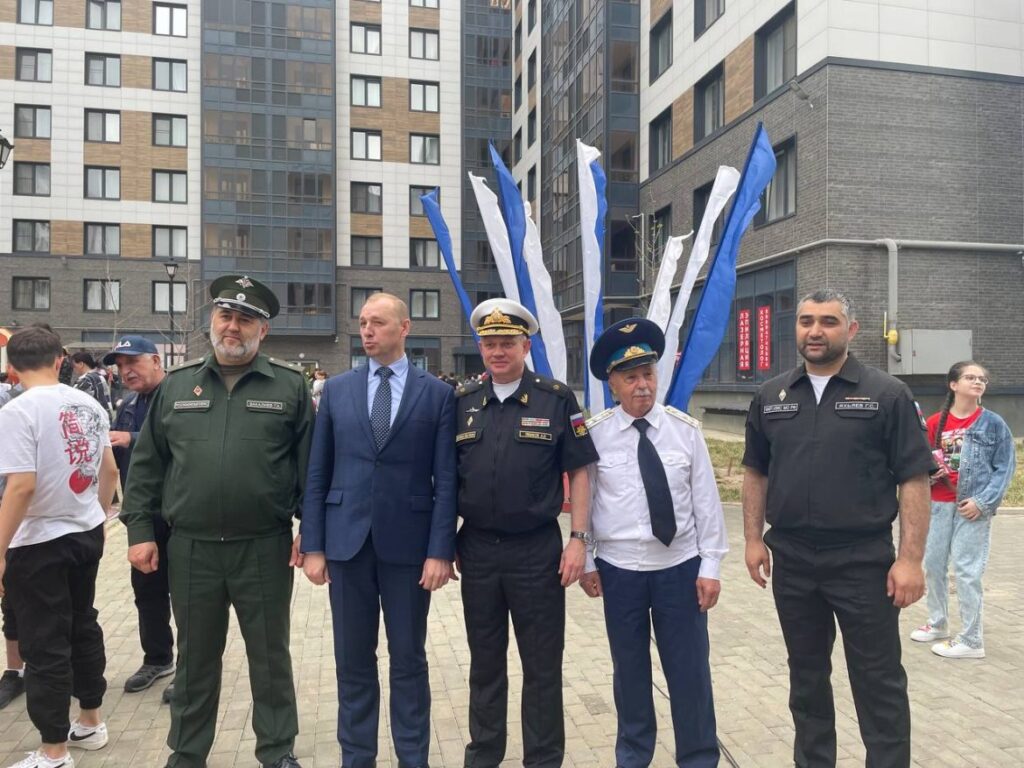 День добрососедства отметили жители комплекса по ул. Н.Гаджимагомедова