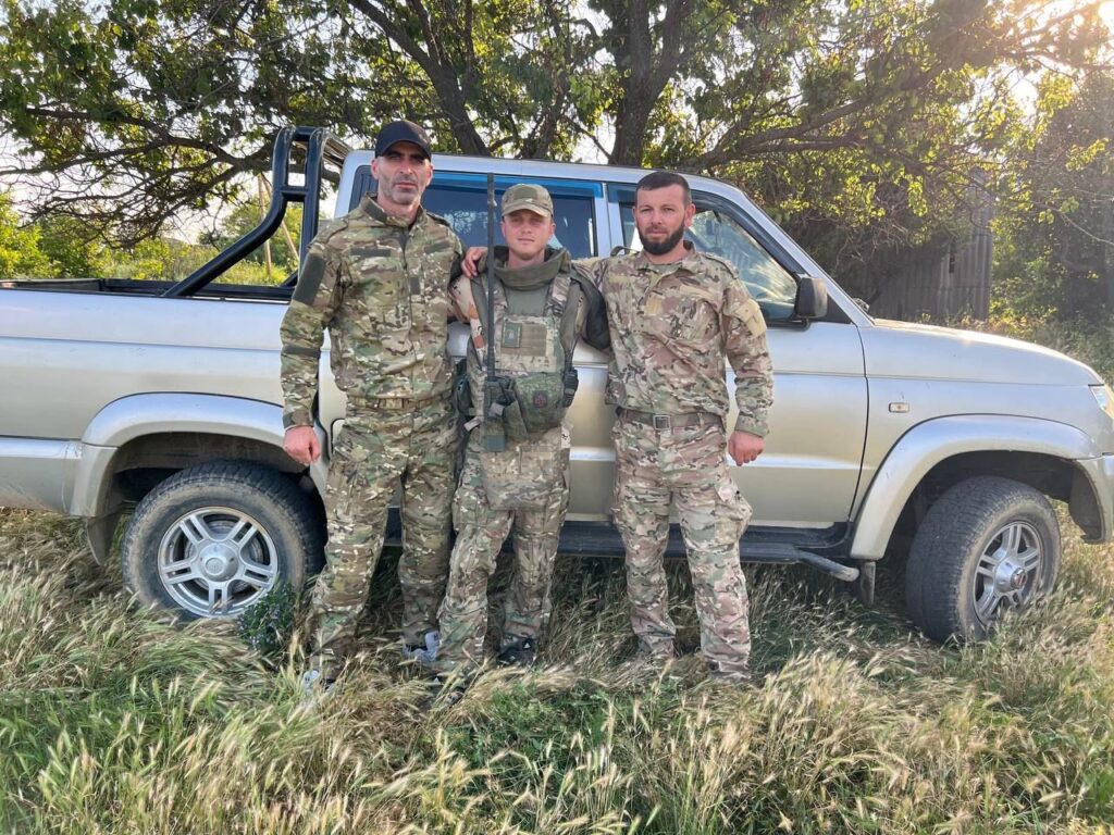 Участники специальной военной операции поблагодарили Заура Аскендерова за оказываемую помощь фронту