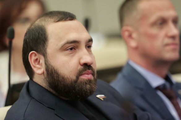 Султан Хамзаев поздравил с днём ВМФ России