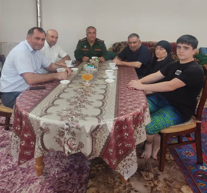 Глава Хивского района посетил семьи погибших на СВО
