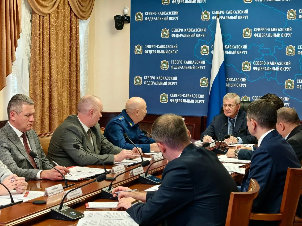 Ф. Щукин участвовал в совещании по пресечению незаконных финансовых операций в СКФО