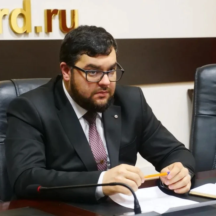 Любовь под прицелом: Как романтические чувства и сайты знакомств становятся оружием для вербовки