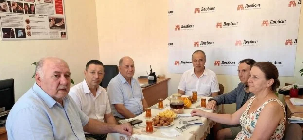 В РРГ «Дербент» прошла встреча творческой интеллигенции в рамках Дня единства народов Дагестана.