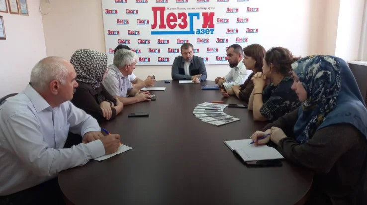 В редакции "Лезги газет" обсудили мероприятия посвященные Дню единства народов Дагестана