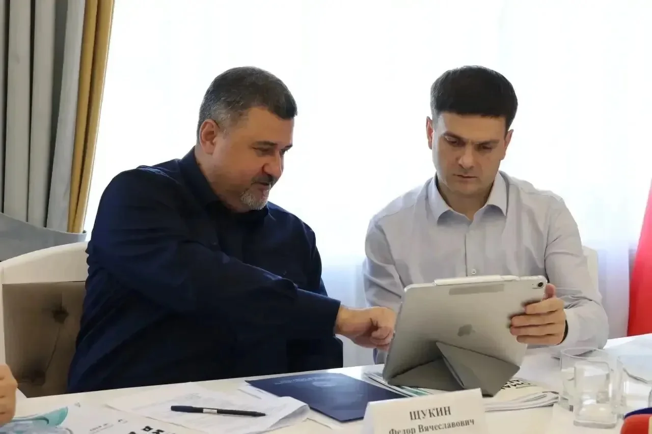 Провёл четвёртую встречу с участниками «Команды Дагестана»
