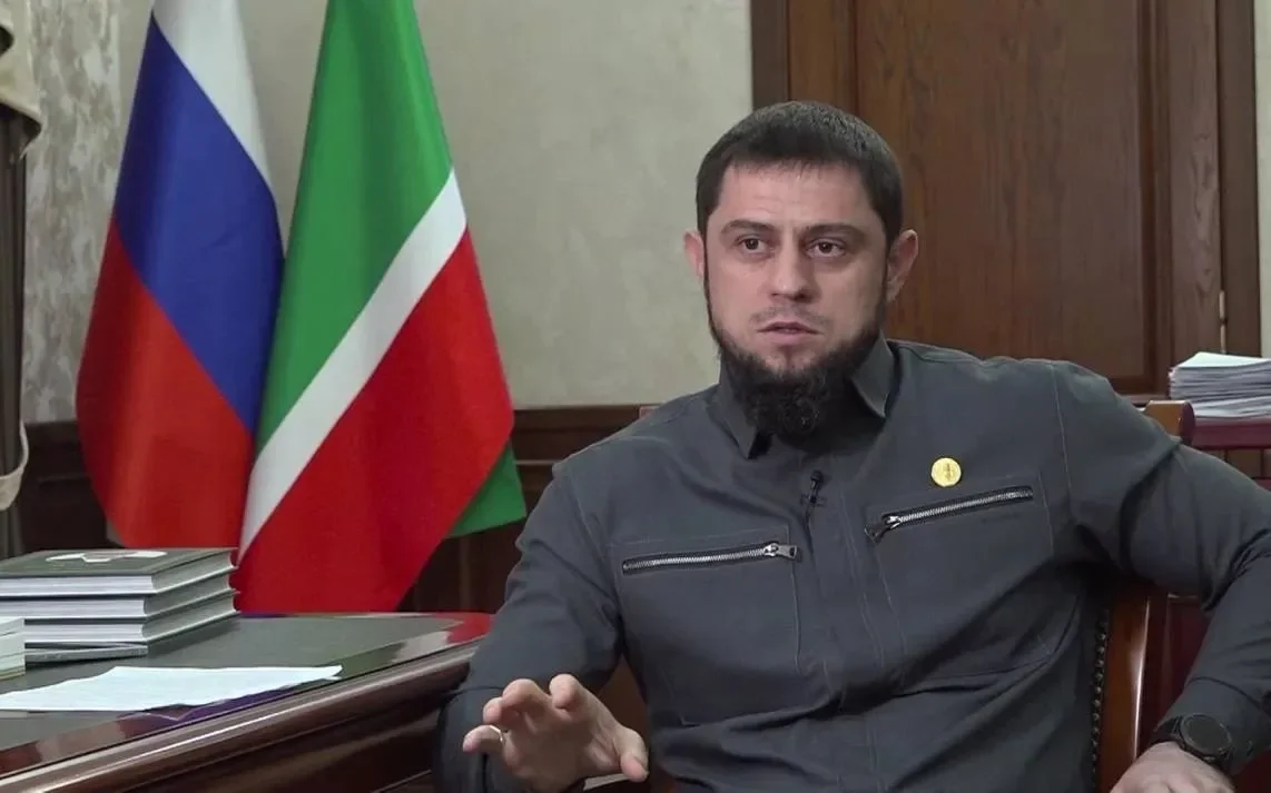 Əhməd Dudayev Çeçenistan parlamentinin sədri seçilib