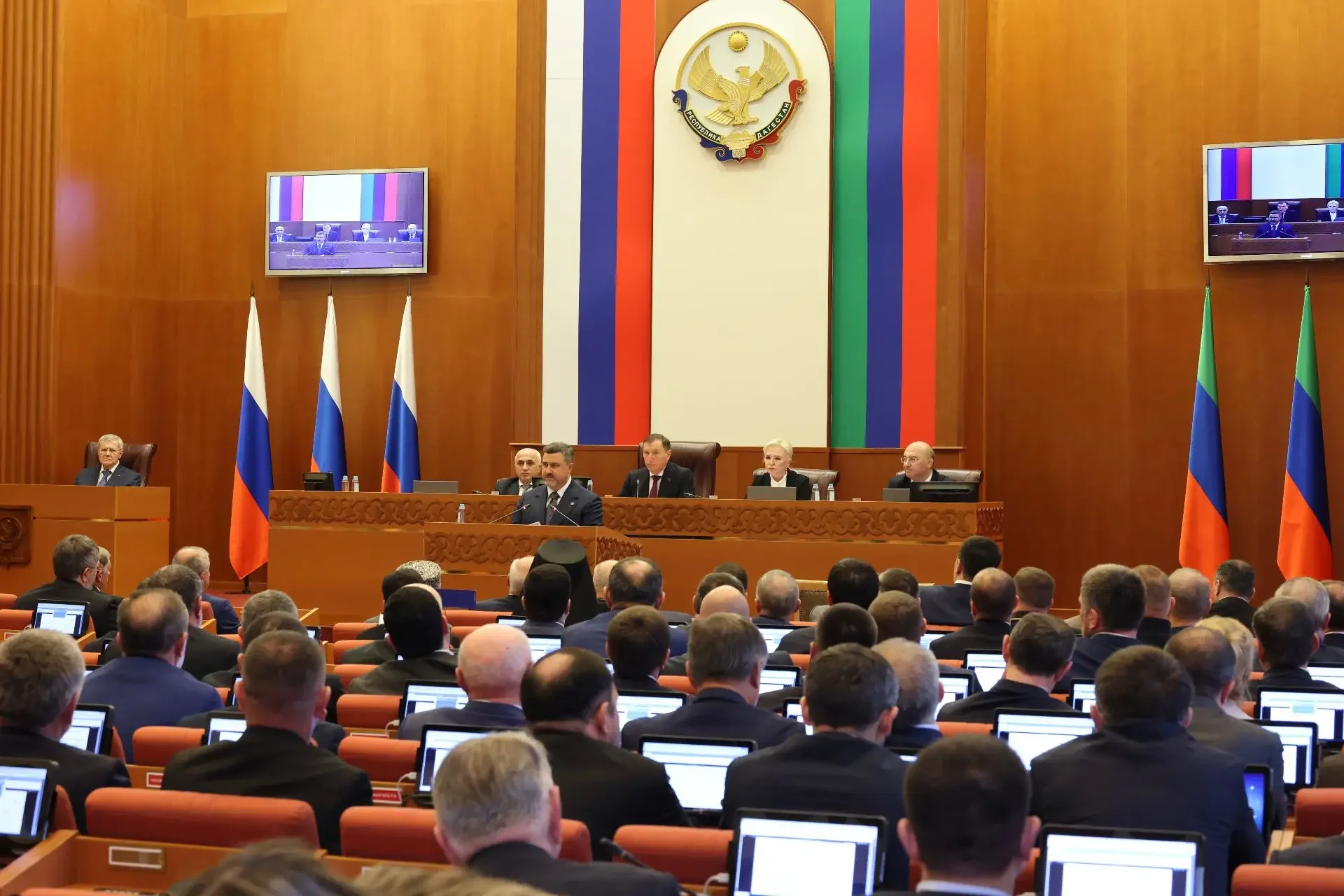 В Дагестане пострадавшим в результате ЧС выплатили более 3 млрд рублей