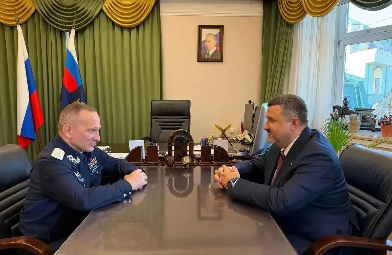 Глава РД провел встречу с первым заместителем руководителя Федерального казначейства Эли Исаевым