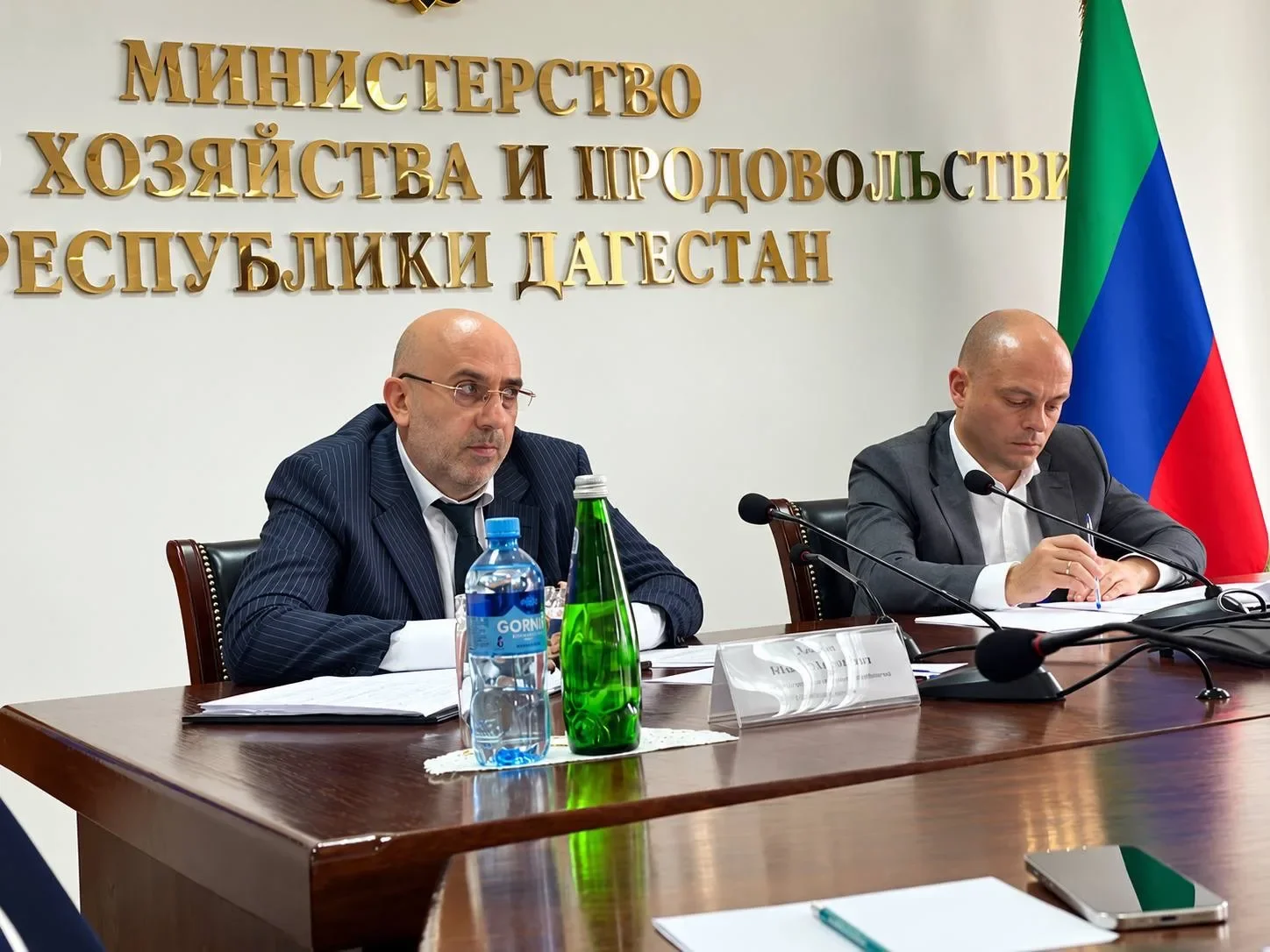 Альберт Хасауов обсудил с коллективом Минсельхозпрода актуальные задачи отрасли