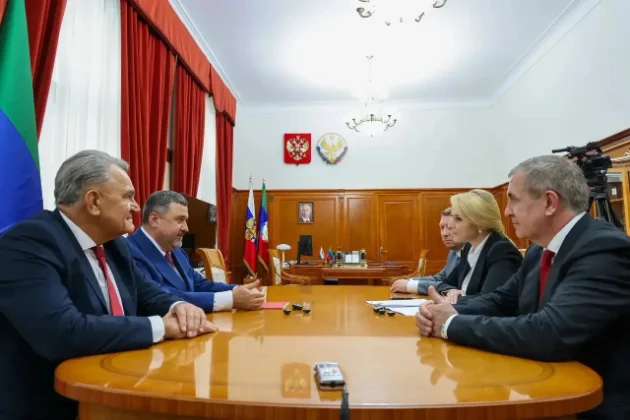 Фёдор Щукин и Яна Лантратова обсудили защиту прав дагестанцев и поддержку участников СВО